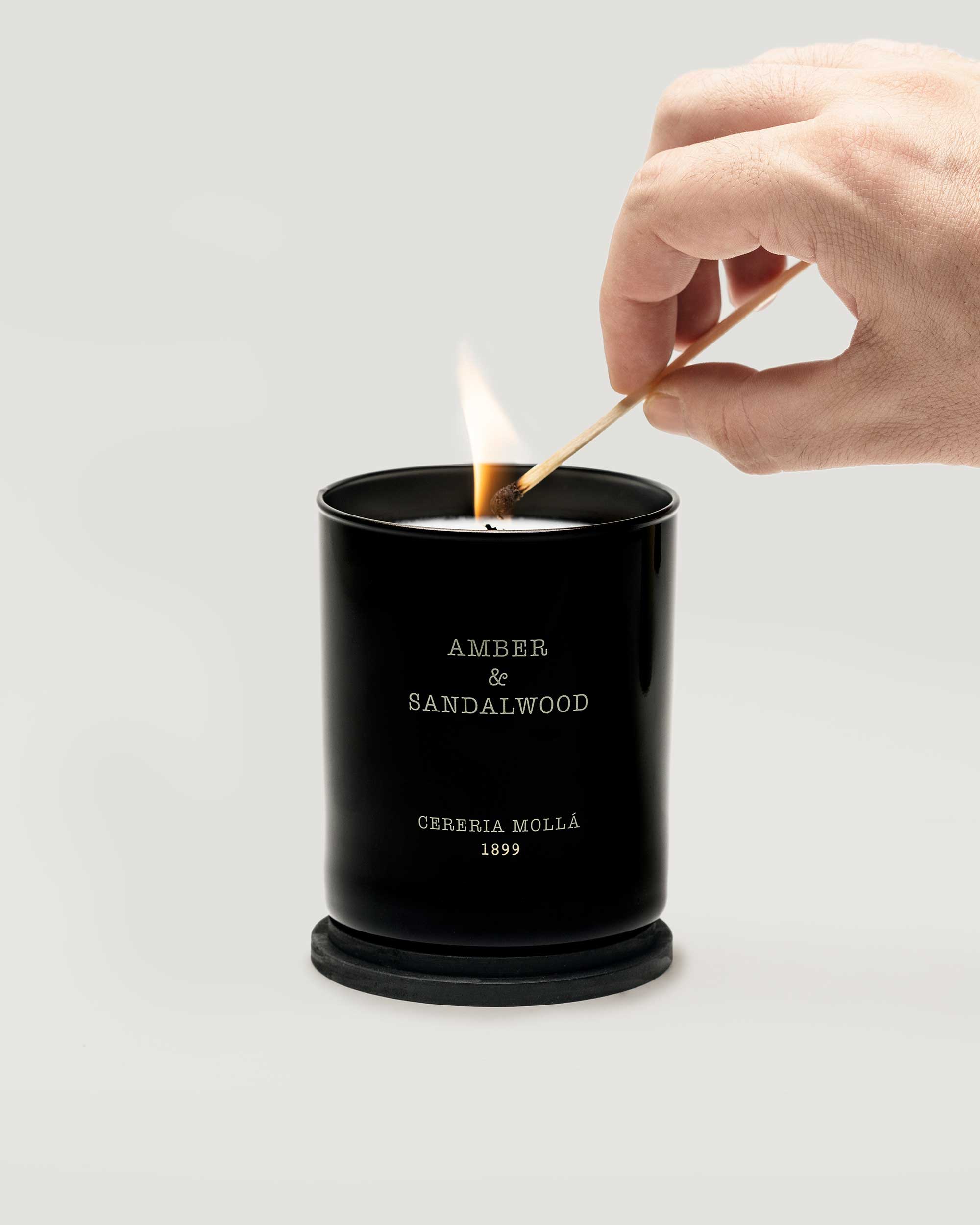 Amber & Sandalwood 230g Candle