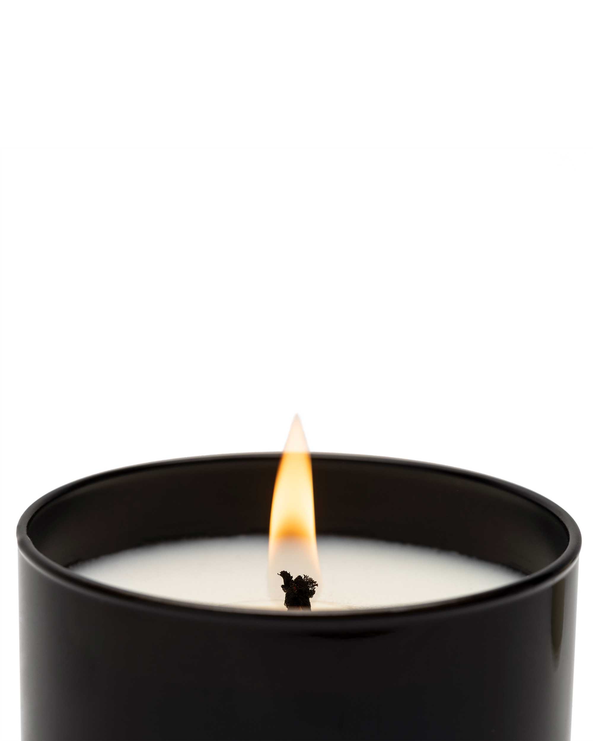 Amber & Sandalwood 230g Candle